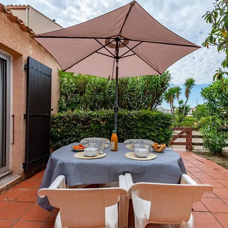 בית נופש Le Hameau Des Capellans-6 By Interhome סן סיפריאן